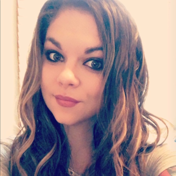 Meet your Posher, Margaret - Picture 1 of 2